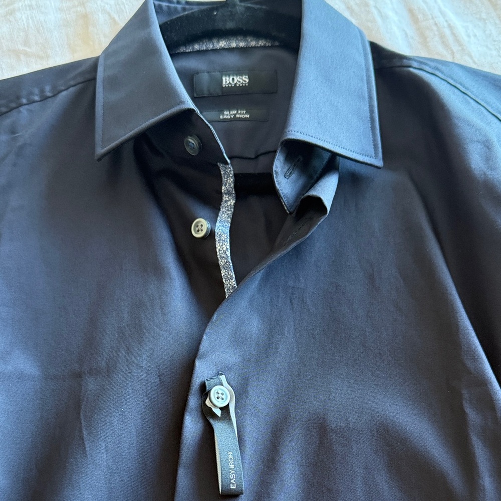 NWOT Hugo Boss Men's Black Dress Shirt Slim Fit, Easy Iton - Picture 3 of 7